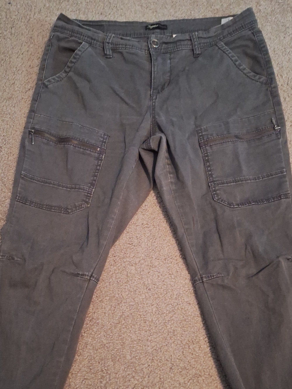 Women's Cargo Capris